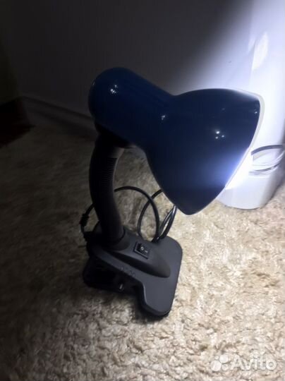 Лампа настольная