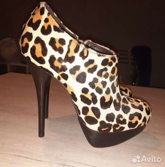 Ботильоны кожа мех Kurt Geiger на высоком каблуке