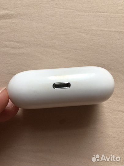 Airpods pro (1 поколение)