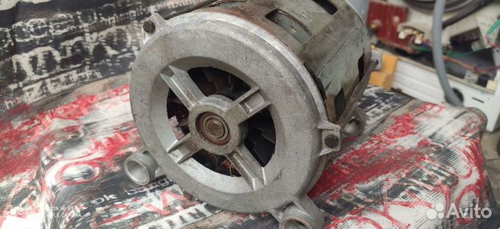 Мотор для стиральной машины tipo M 12.20.91.65