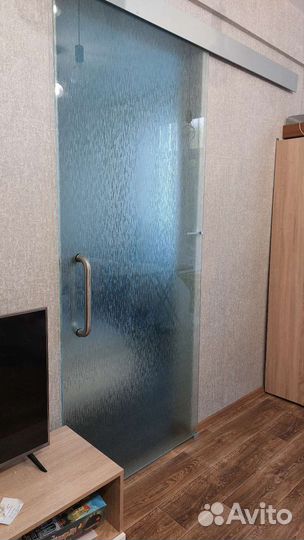 Дверь-купе откатная стеклянная