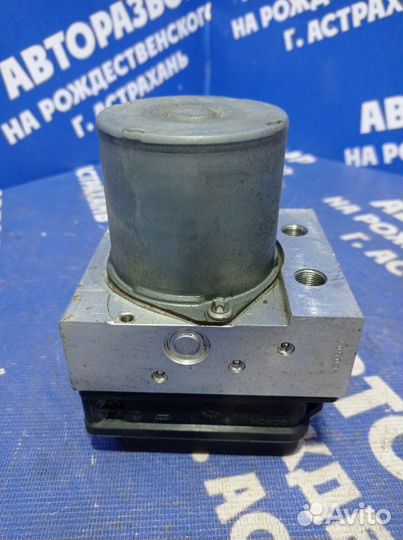 Блок abs Bmw E60 седан N52B25 2005