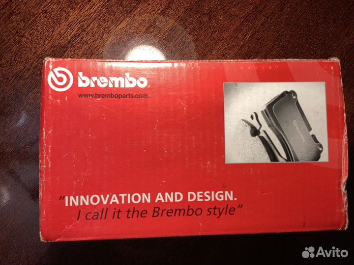 Тормозные колодки передние Мицубиси L300, L400