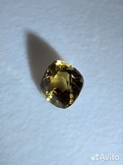 Сапфир изм.цвета 1.01 кт необлагорожен