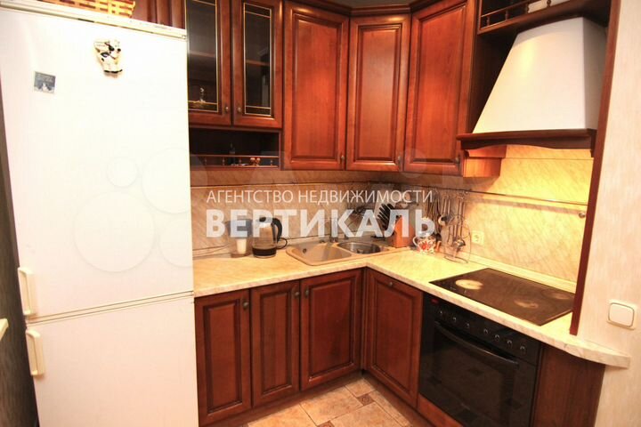 5-к. квартира, 120 м², 5/17 эт.