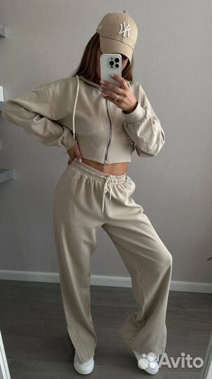 Костюм спортивный женский