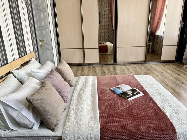 3-к. квартира, 90 м², 2/4 эт.