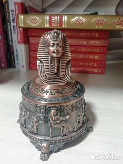 Музыкальный фараон