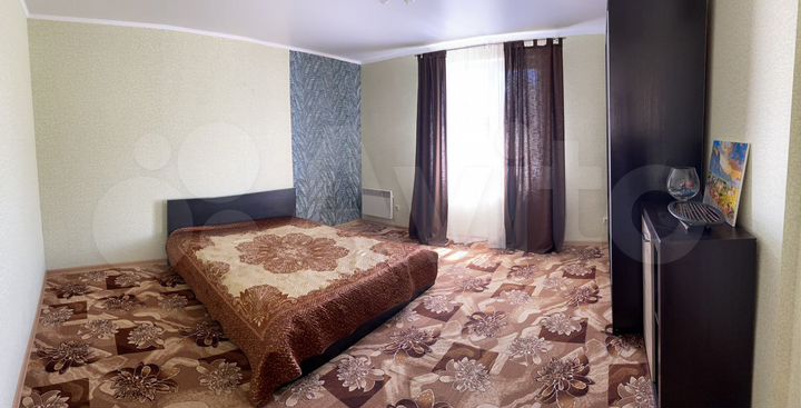 2-к. квартира, 100 м², 1/2 эт.