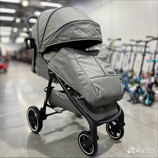 Коляска Luxmom