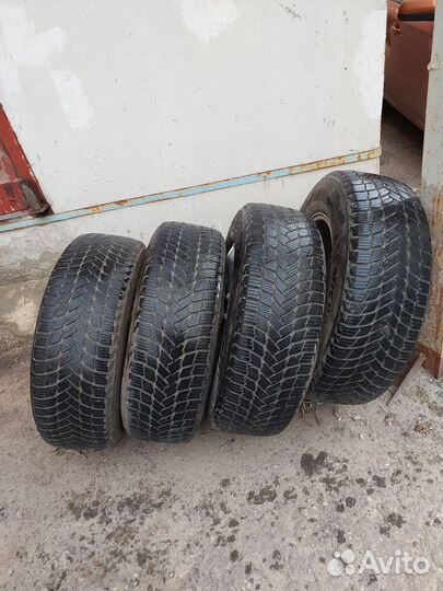 Michelin X-Ice Snow SUV 235/65 R17 T