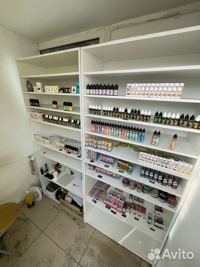 Магазин табачных изделий, вейп шоп возле ТЦ