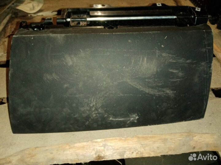 Бардачок Bmw 7 E65 E66