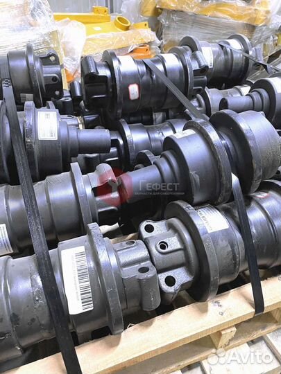 Каток поддерживающий Hitachi 9272413