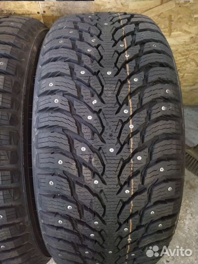 Nokian Tyres Hakkapeliitta 9 215/55 R17 98T