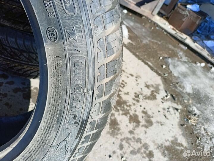 Goodyear UltraGrip 255/55 R18