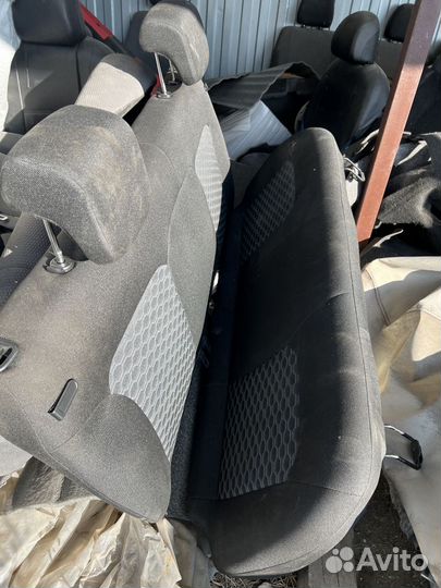 Сиденье заднее LADA Granta FL седан