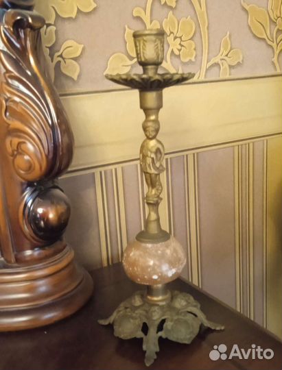 Бронзовый подсвечник с ониксом 