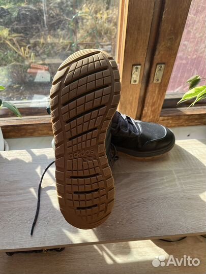 Кроссовки adidas бу