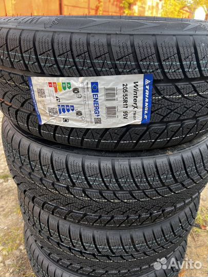 Triangle WinterX TW401 215/50 R17