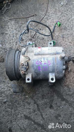 Компрессор кондиционера Audi 100C4 4A0260805C