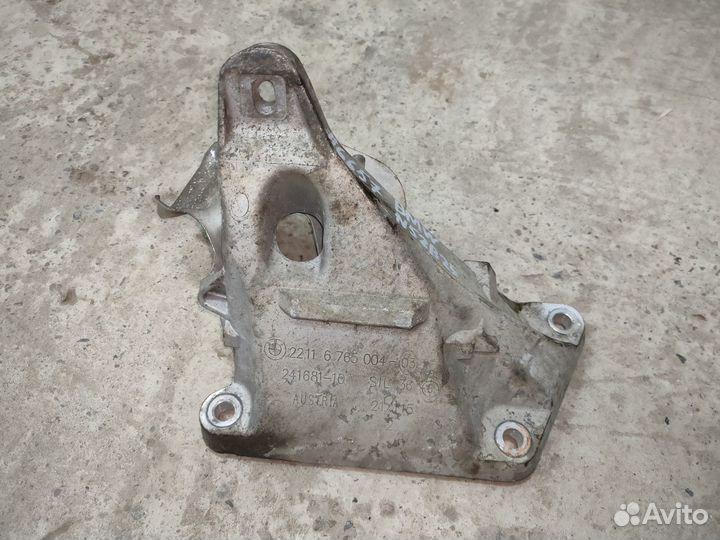 Подушка правая двигатель BMW N52B25