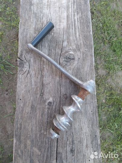 Вал, ручка,винты от ручной мясорубки СССР