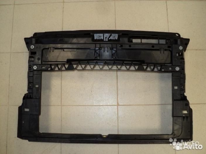 VW Polo Sedan Рамка передняя (телевизор)