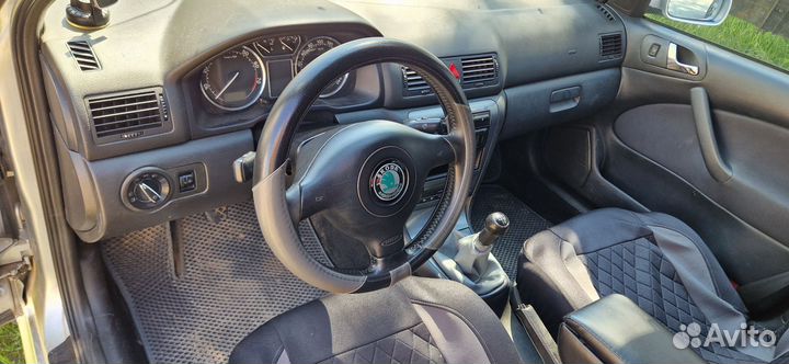 Skoda Octavia 1.6 МТ, 2008, 255 800 км