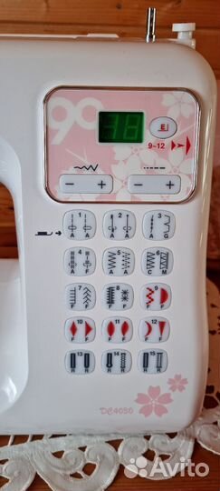 Швейная машина Janome DC4030