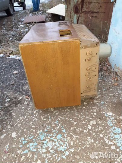 Телевизор Рекорд 64