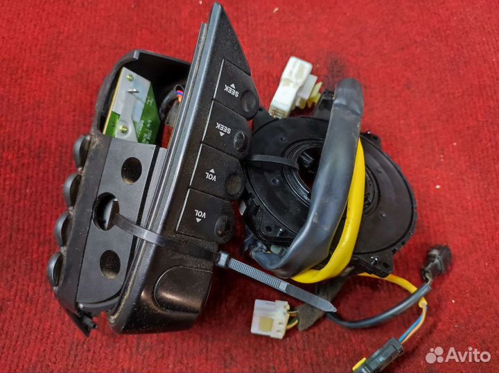 Кнопки на руль Ssang Yong Kyron Actyon Rexton 2