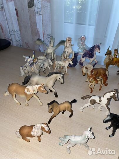 Фигурки лошадей schleich