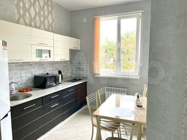 2-к. квартира, 48 м², 3/3 эт.