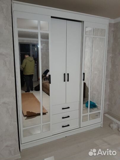 Сборщик мебели