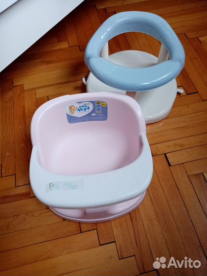 Стульчик для купания, новый, с 6 мес и до 9кг