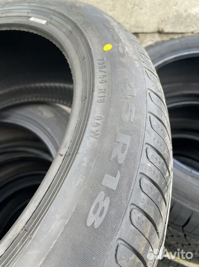 Pirelli Cinturato P7 235/45 R18 94W