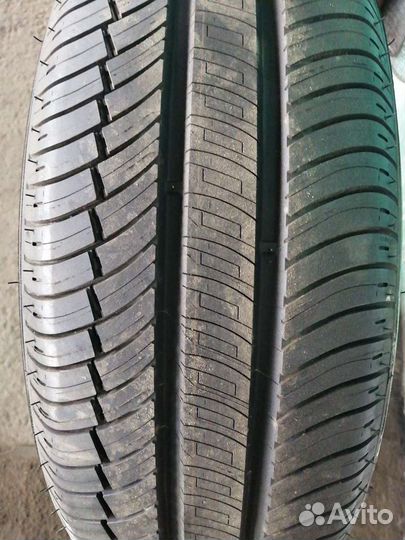 Michelin Premier A/S 215/60 R16