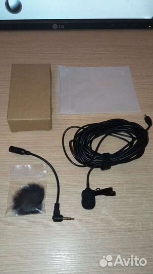 Микрофон петличный чувствительный для смартфона