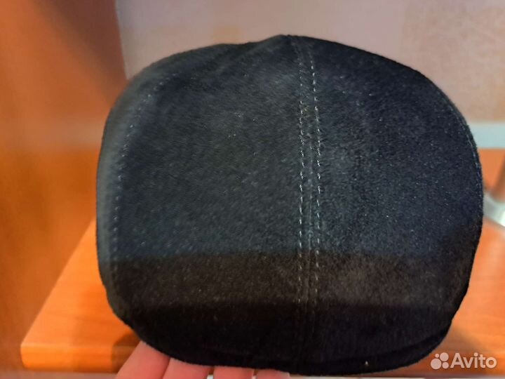 Мужская кепка,натуральная замша