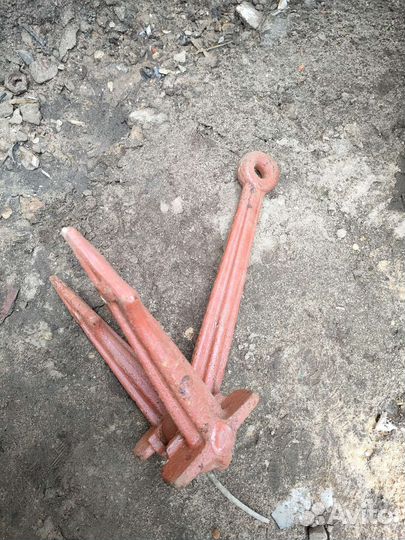 Якорь для лодки