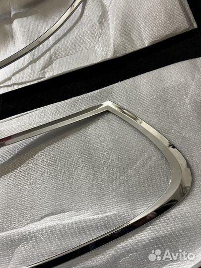 Молдинги фар Hyundai Santa Fe 2