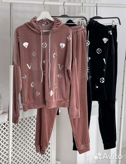 Спортивный костюм