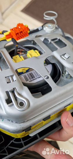 Подушка безопасности руля VW Touareg (7L) 2.5 TDI