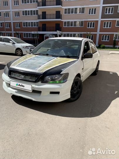 Mitsubishi Lancer, 2001