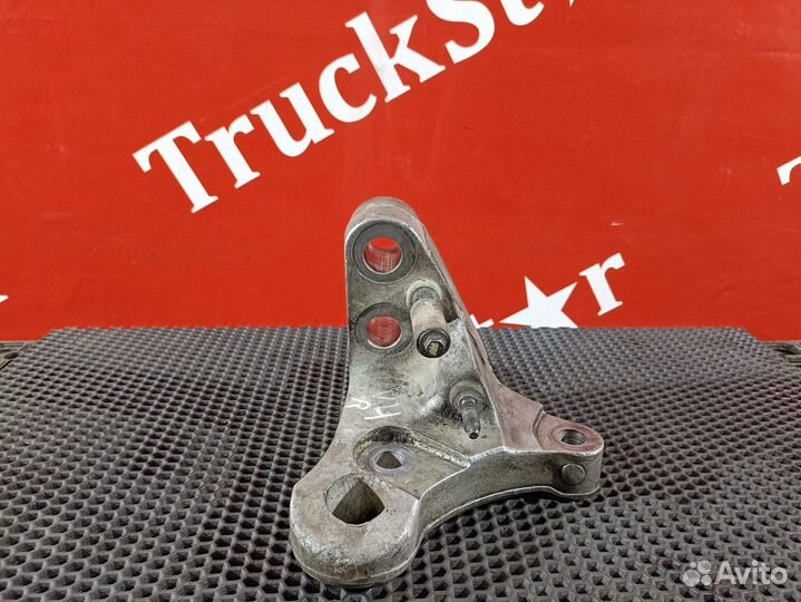 Кронштейн двигателя задний левый