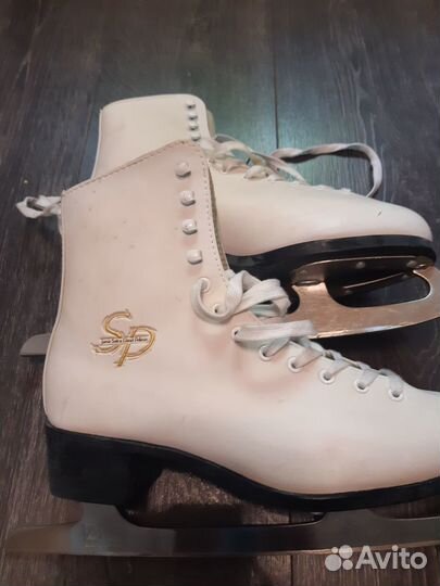 Коньки размер 40