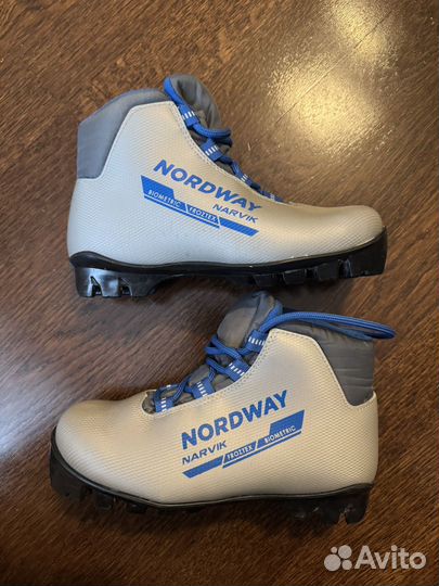 Лыжи беговые детские 140 с ботинками