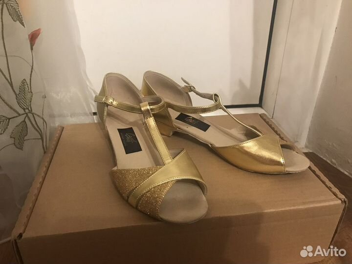 Туфли для танцев