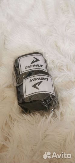 Боксёрские перчатки, боксерши, бинты, шлем